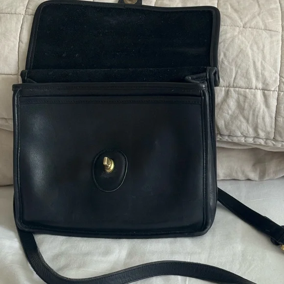 Vintage Coach Willis Bag - Picture 8 of 10